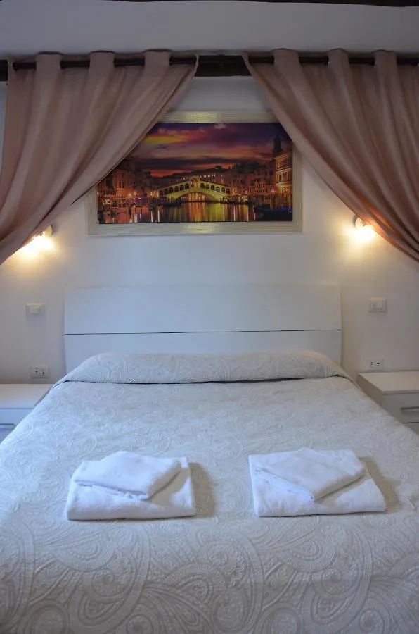 Apartment Casa Di Sam, Venice Italy